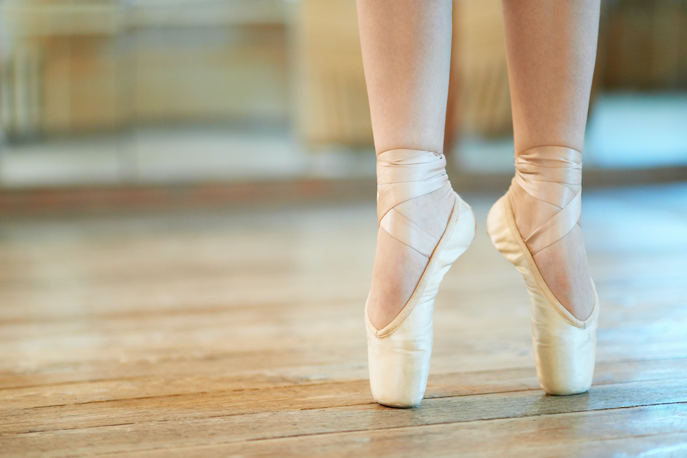 How To Break In Pointe Shoes: A Guide - Ballerina Gallery